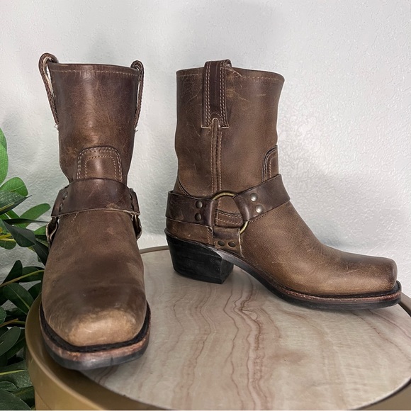 Frye Harness 8R Brown Leather Boots size 6 - Picture 8 of 13